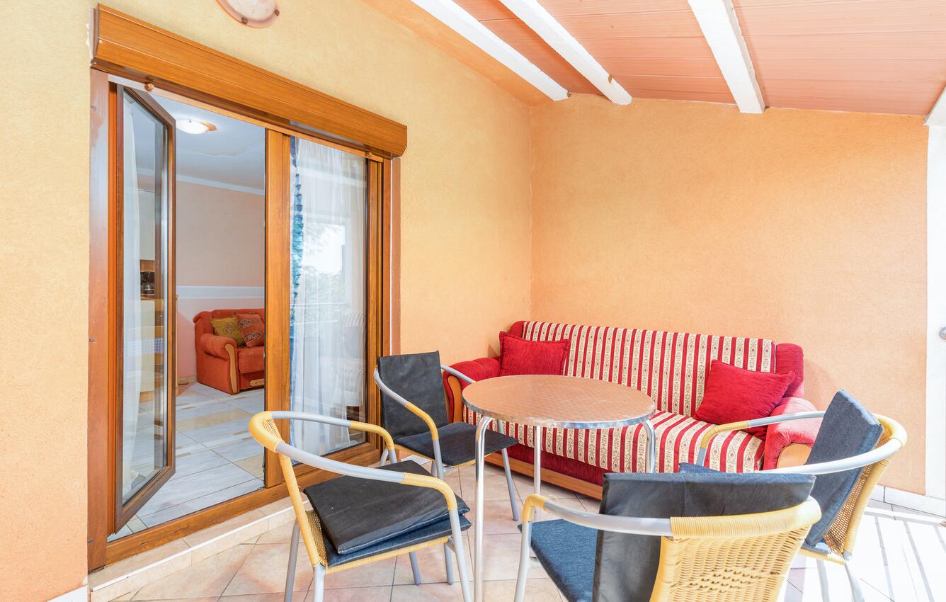 A-13742-d - Private accommodation - Apartments and rooms with parking space Fažana