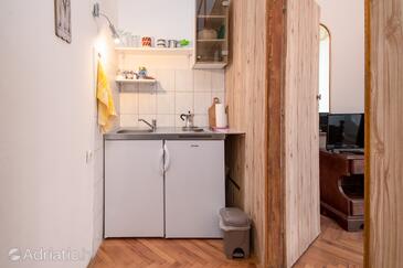 Apartments by the sea Rijeka - 13746