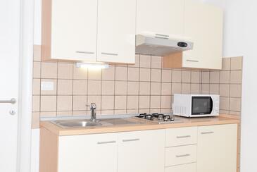 Ferienwohnungen und Zimmer mit Parklplatz Lovrecica, Umag - 13752