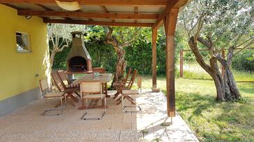 Ferienwohnungen und Zimmer mit Parklplatz Lovrecica, Umag - 13752