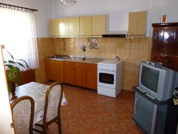 Apartments by the sea Ugljan - 13764