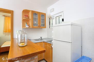 Apartmani uz more Seget Vranjica, Trogir - 13771