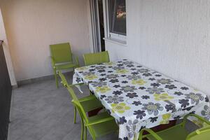 Tweekamerappartement Vinisce, Trogir (A-13775-a)