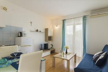 Appartamenti con parcheggio Stinjan, Pola - Pula - 13776