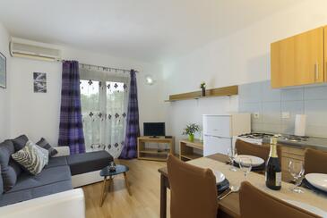 Apartmány s parkoviskom Štinjan, Pula - 13776