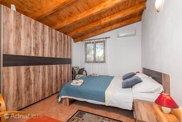 Ferienhaus mit Parkplatz Babici, Umag - 13795