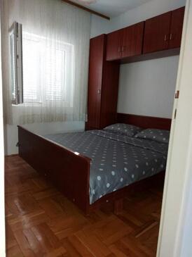 Apartments by the sea Nečujam, Šolta - 13884