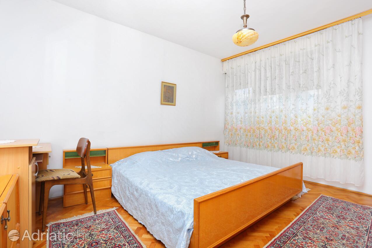Apartmani za ljetovanje Split - 13885