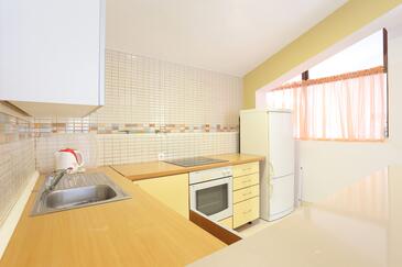 Apartamento com varanda Baška Voda, Dalmácia Central