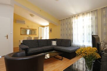 Apartamento com varanda Baška Voda, Dalmácia Central