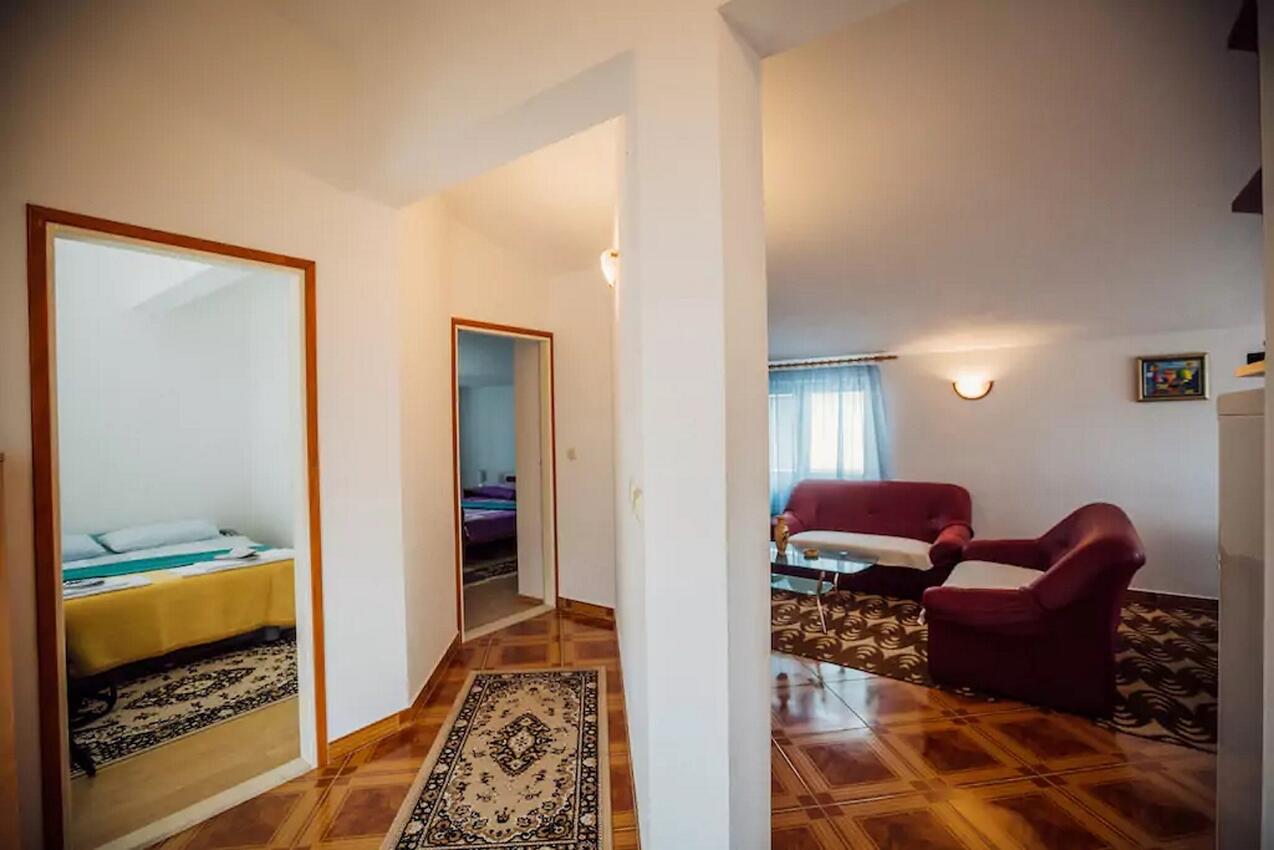A-13969-a - Privatunterkunft - Ferienwohnungen mit Parkplatz Solin, Split