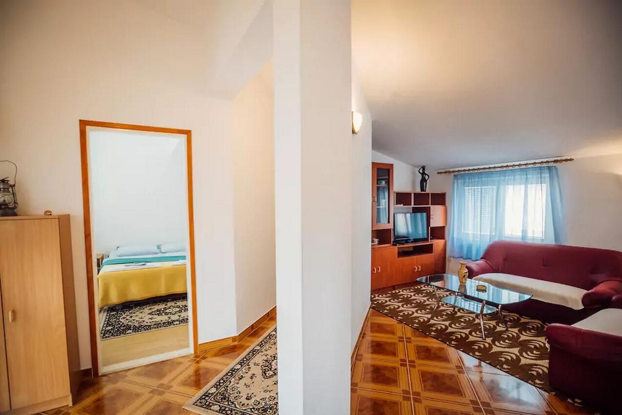A-13969-a - Privatunterkunft - Ferienwohnungen mit Parkplatz Solin, Split