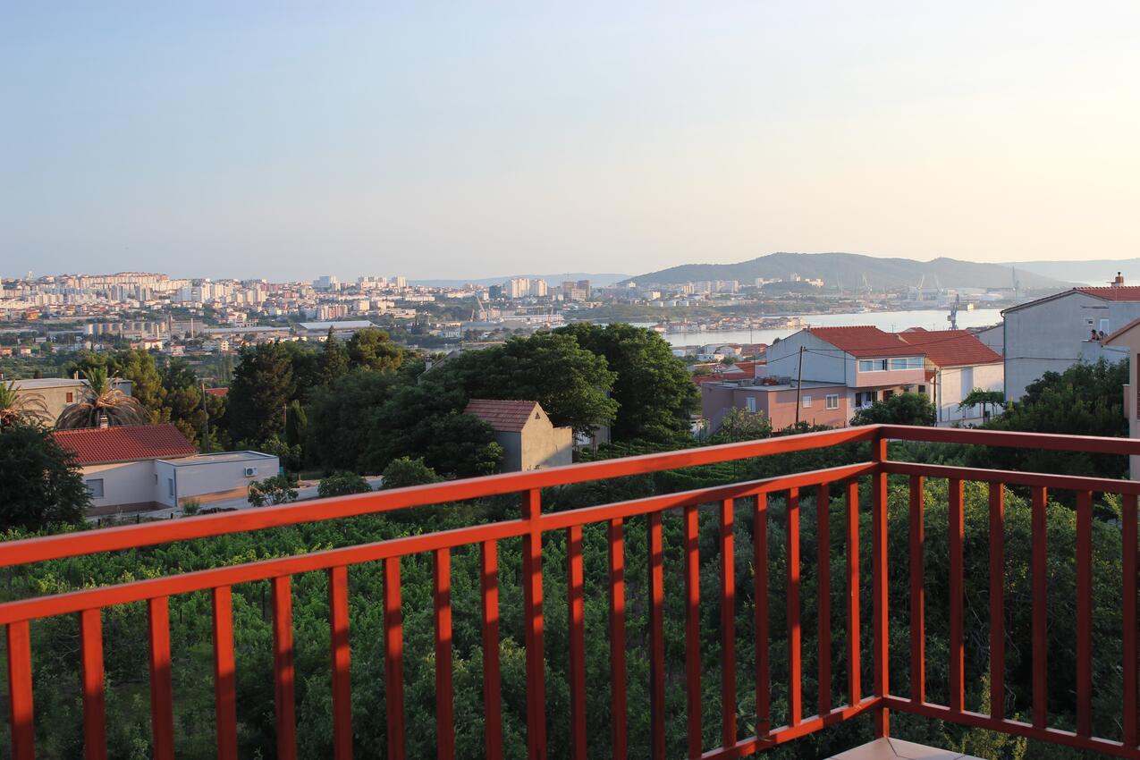A-13969-a - Privatunterkunft - Ferienwohnungen mit Parkplatz Solin, Split