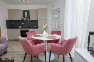 Апартаменты с парковкой Водице - Vodice - 13973