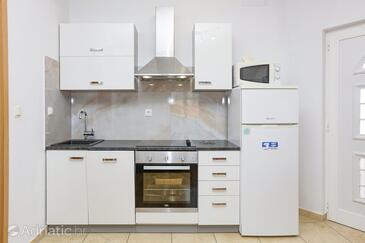 Apartments with parking space Vodice - 13973