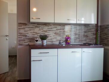 Apartmani s parkingom Pirovac, Šibenik - 13977