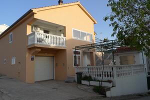 Appartementen met parkeerplaats Grebastica, Sibenik - 13978
