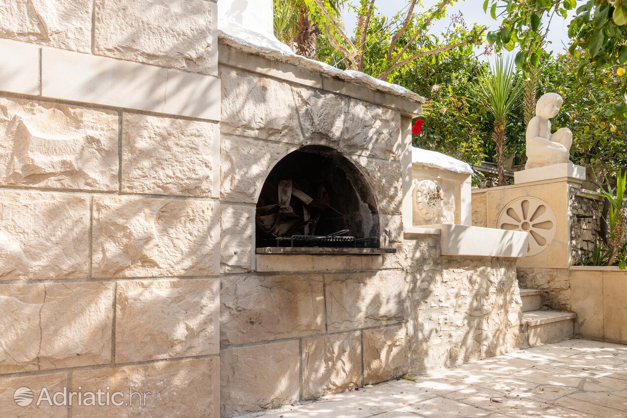 Giardino - Casa vacanze accanto al mare Pucisca, Brazza - Brač