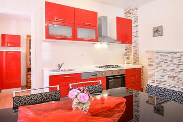 Family friendly house with a swimming pool Lovran - Lovorno (Dubrovnik) - 14050
