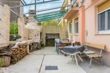 Apartments with parking space Split - 14051