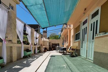 Apartments with parking space Split - 14051