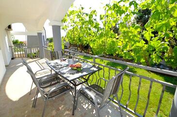 Two bedroom apartment Pakoštane, Biograd (A-14054-c(