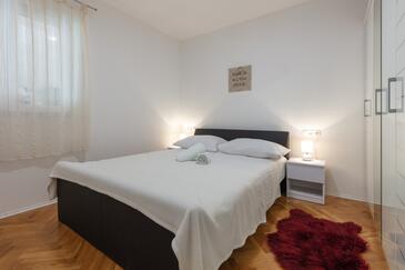 Luxury villa with a swimming pool Naklice, Omiš - 14076