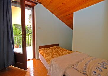 Apartments and rooms with a swimming pool Kali, Ugljan - 14083