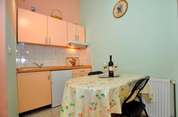 Apartamenty z parkingiem Makarska - 14091