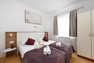 Apartmani uz more Starigrad, Paklenica - 14113