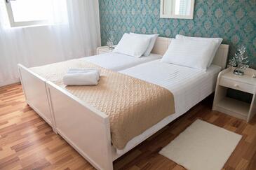 Rodinné apartmány s bazénem Kali, Ugljan - 14116