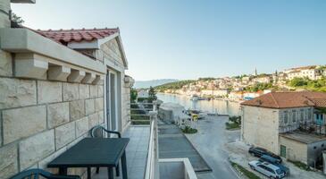 Apartmanok a tenger mellett Povlja, Brac - 14126