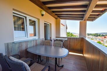 Apartments with parking space Banjol, Rab - 14134