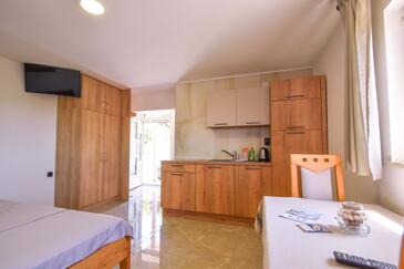 Lejlighedens parkeringsplads Banjol, Rab - 14134