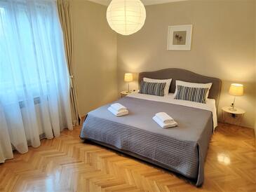 Apartments with parking space Rovinj - 14153