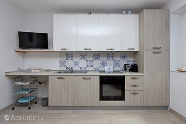 Apartments with parking space Ičići, Opatija - 14155