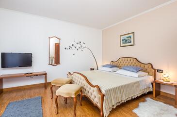 Apartments with swimming pool Lovran, Opatija - 14196