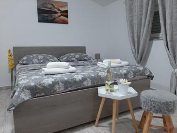 Apartmaji s parkingom Vrsi, Zadar - 14211