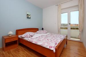 Apartments by the sea Barbat, Rab - 14247