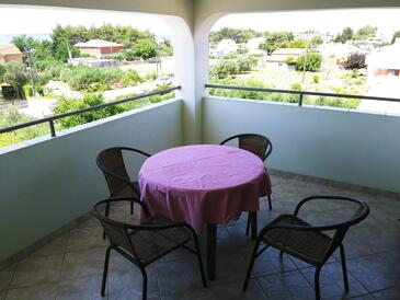 Apartmani s bazenom pogodni za obitelji s djecom Vrsi - Mulo, Zadar - 14250