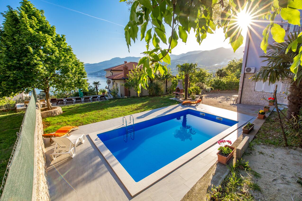 Ferienwohnungen mit Pool für Familien Rijeka - 14294