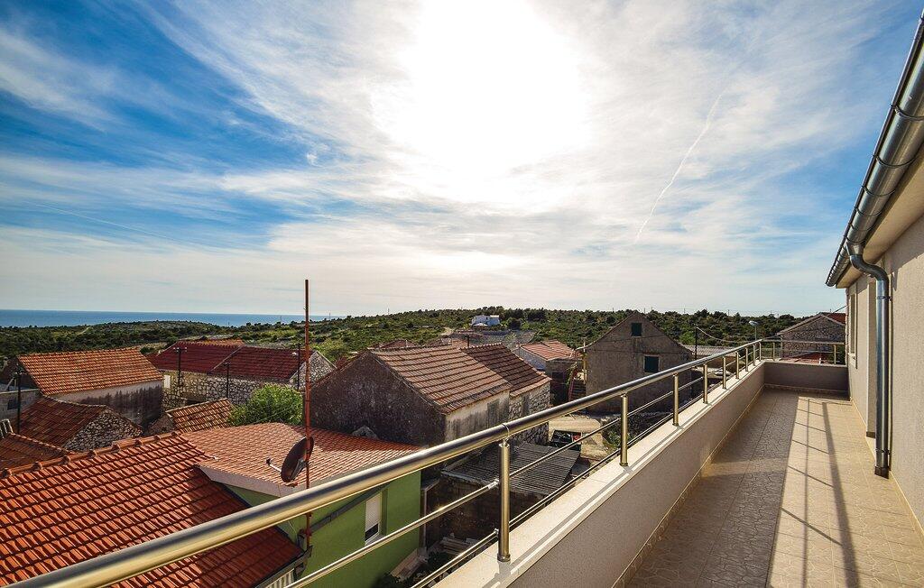 Casa con piscina per famiglia Dvornica, Rogosnizza - Rogoznica - 14300
