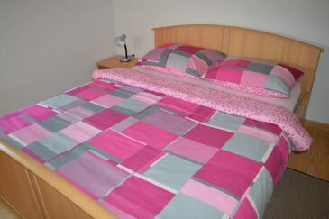 Family-friendly apartments with swimming pool Cove Ljubljeva, Trogir - 14314