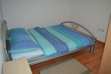 Apartamenty z basenem dla rodzin z dziećmi Zatoka Ljubljeva, Trogir - 14314