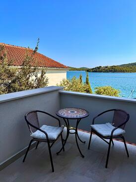 One bedroom apartment Tisno, Murter (A-14346-a(