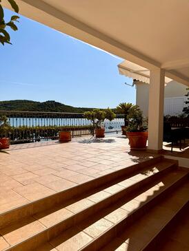 Apartmaji ob morju Tisno, Murter - 14346