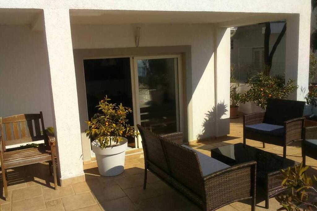 A-14346-b - Private accommodation - Apartments by the sea Tisno, Murter