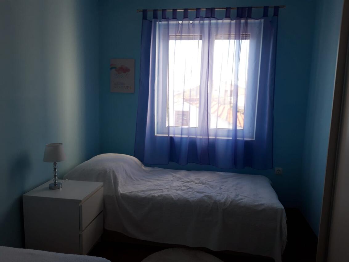 A-14346-c - Private accommodation - Apartments by the sea Tisno, Murter