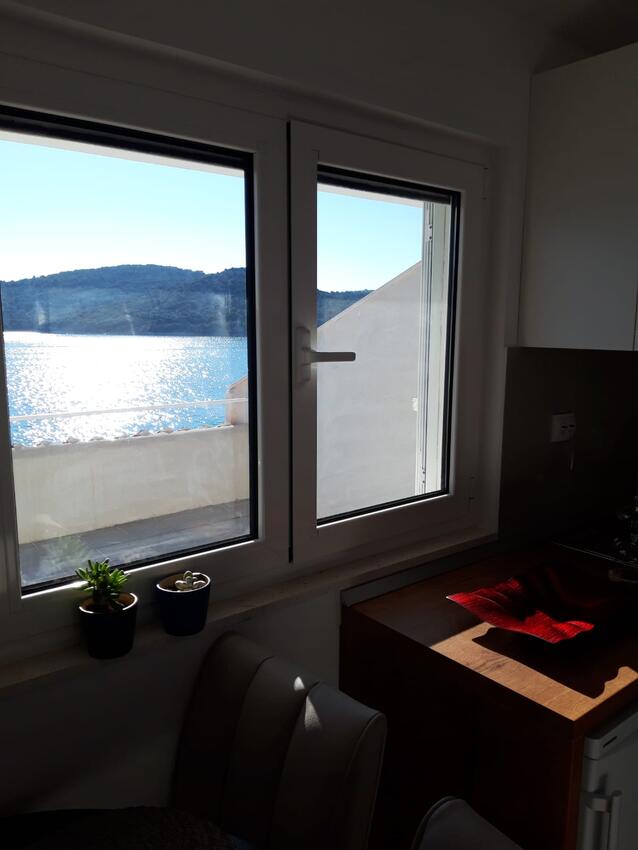 A-14346-c - Private accommodation - Apartments by the sea Tisno, Murter