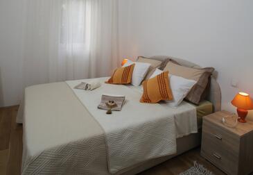 Ferienwohnungen am Meer Razanj, Rogoznica - 14357